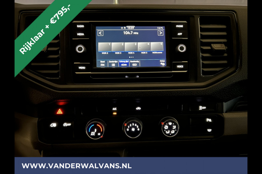 Volkswagen Crafter 2.0 TDI 141pk L3H2 L2H1 inrichting Euro6 *Rijklaar Direct Rijden* Airco | Camera | Apple Carplay | Android Auto Parkeersensoren, Bijrijdersbank, 3000kg trekvermogen