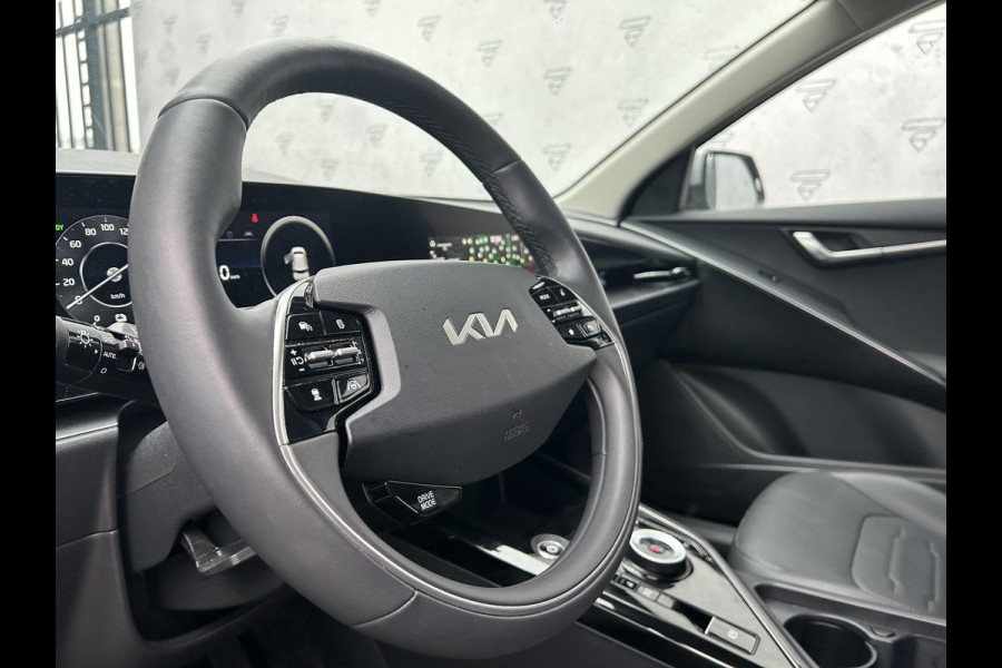 Kia Niro EV DynamicPlusLine 64.8 kWh | Prijs incl. vooraftrek 2000.- inruilpremie | HUD | Cruise | Camera | Open Dak | Stoel & Stuurverwarming | Key-Less | H-Leder |