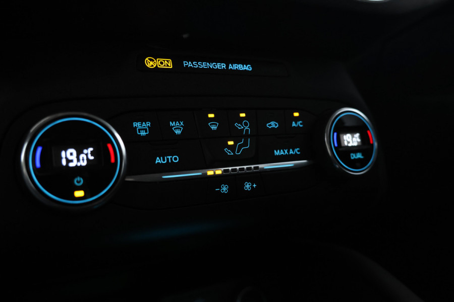 Ford FOCUS Wagon 1.5 EcoBlue Titanium Business Airco, Navigatie, Cruise Control, Apple Carplay
