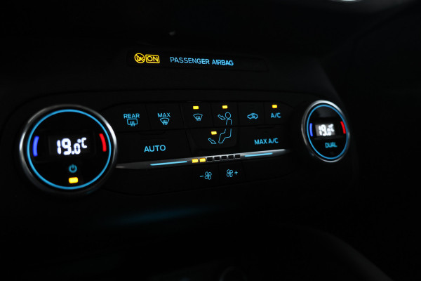 Ford FOCUS Wagon 1.5 EcoBlue Titanium Business Airco, Navigatie, Cruise Control, Apple Carplay