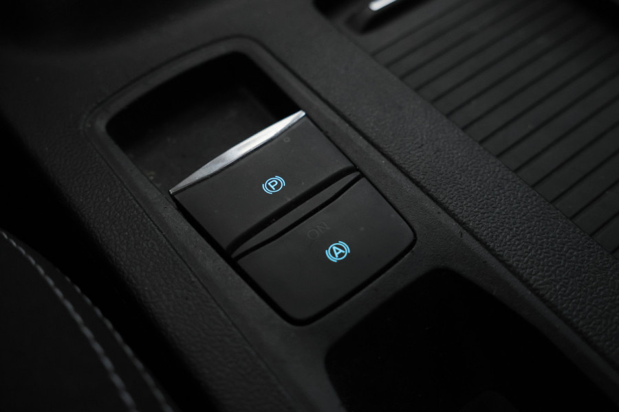 Ford FOCUS Wagon 1.5 EcoBlue Titanium Business Airco, Navigatie, Cruise Control, Apple Carplay
