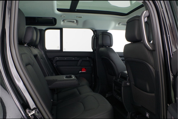 Land Rover Defender 110 2.0 P300e 110 X-Dynamic HSE > Black package/Head-up/Pano.schuif/Trekhaak/Santorini Black... | 3110 | Lease ook mogelijk!