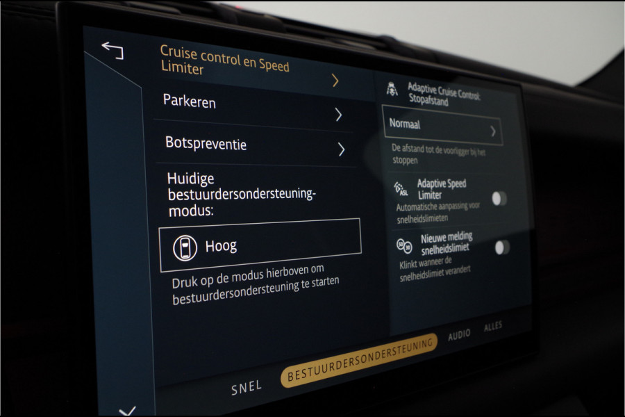 Land Rover Defender 110 2.0 P300e 110 X-Dynamic HSE > Black package/Head-up/Pano.schuif/Trekhaak/Santorini Black... | 3110 | Lease ook mogelijk!