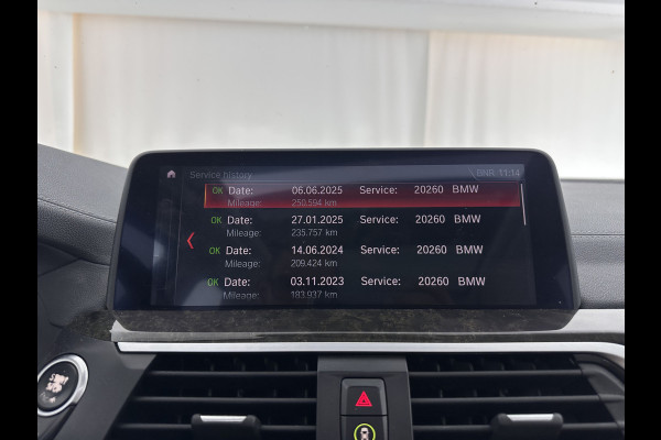 BMW X3 xDrive30d High Executive Luxury-Line Aut. *PANO | HEAD-UP | LUXURY-LEATHER | FULL-LED | NAVI-FULLMAP | HEATED-SPORT-SEATS | MEMORY-PACK | CAMERA | ECC | HIFI-AUDIO | PDC | CRUISE | TOWBAR |  19''ALU*