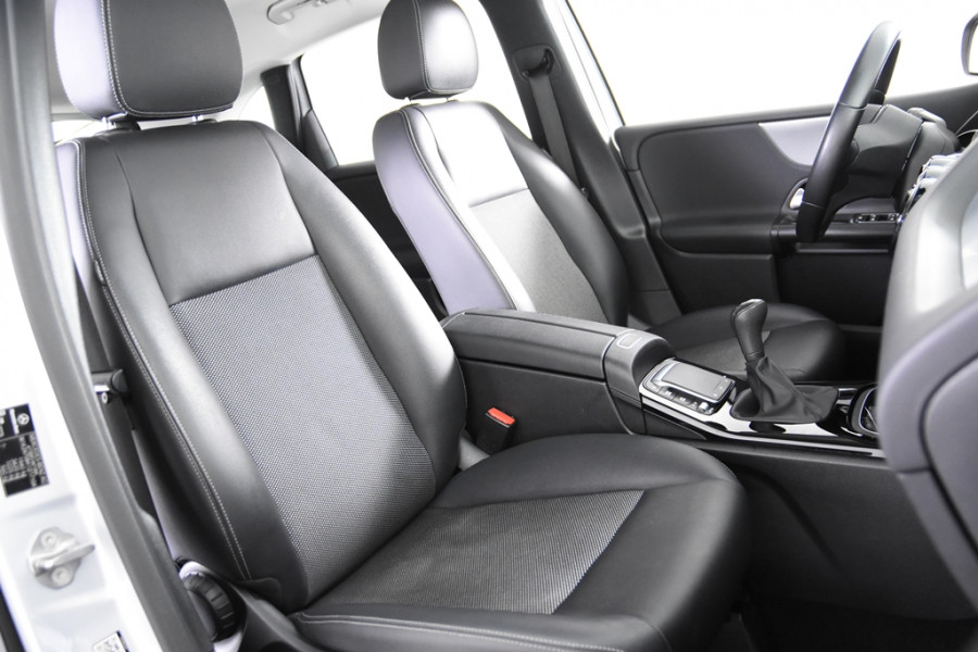 Mercedes-Benz B-Klasse 180 *1ste eigenaar*Leer*Park assist*Stoelverwarming*