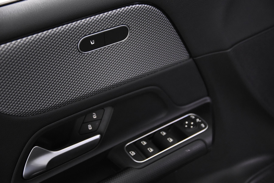 Mercedes-Benz B-Klasse 180 *1ste eigenaar*Leer*Park assist*Stoelverwarming*