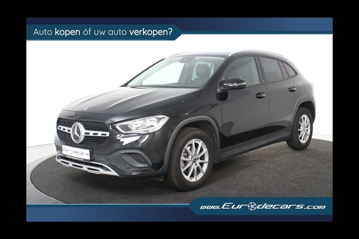 Mercedes-Benz GLA 180 Business Solution *1ste Eigenaar*Leer*Park assist*Navigatie* Mercedes-Benz GLA 180 Business Solution *1ste Eigenaar*Leer*Park assist*Navigatie*