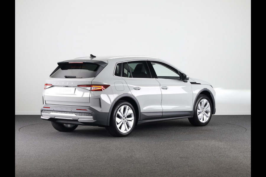 Škoda Elroq 85 Business Edition Tour 286 pk | Business Upgrade Pakket - CLEVER | 20 inch lichtmetalen velgen | Adaptive Cruise Control | Dode hoeksensor | Bagage scheidingsnet