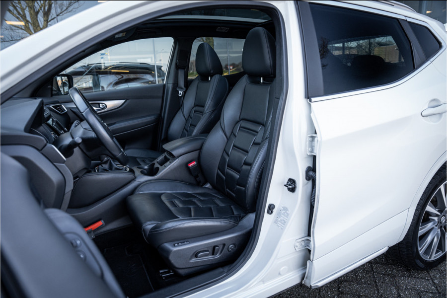 Nissan QASHQAI 1.3 DIG-T Tekna + ** Panodak ** Leder ** Trekhaak ** BOSE