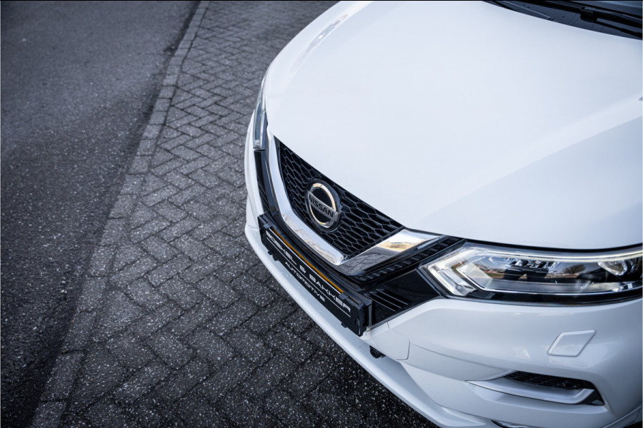 Nissan QASHQAI 1.3 DIG-T Tekna + ** Panodak ** Leder ** Trekhaak ** BOSE