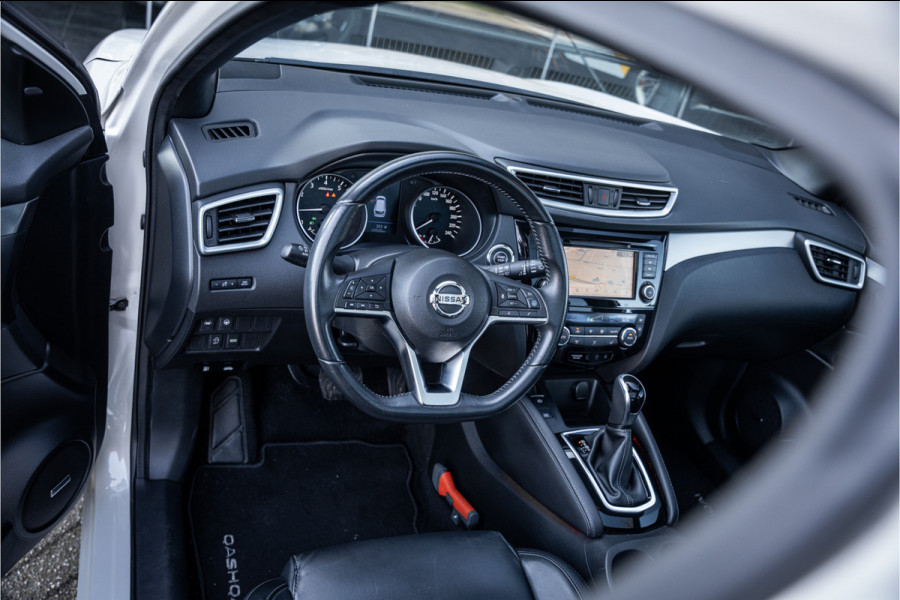 Nissan QASHQAI 1.3 DIG-T Tekna + ** Panodak ** Leder ** Trekhaak ** BOSE