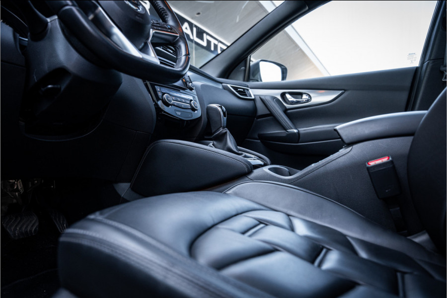 Nissan QASHQAI 1.3 DIG-T Tekna + ** Panodak ** Leder ** Trekhaak ** BOSE