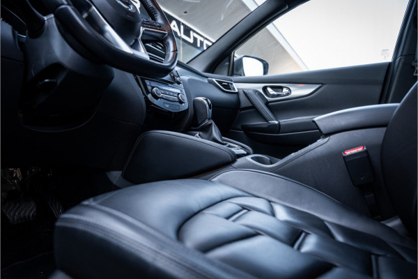 Nissan QASHQAI 1.3 DIG-T Tekna + ** Panodak ** Leder ** Trekhaak ** BOSE