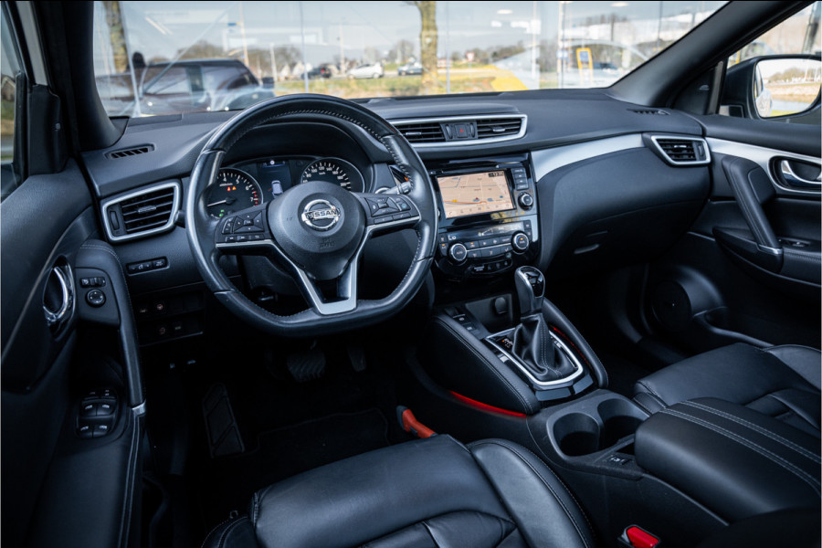 Nissan QASHQAI 1.3 DIG-T Tekna + ** Panodak ** Leder ** Trekhaak ** BOSE