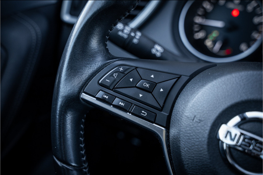 Nissan QASHQAI 1.3 DIG-T Tekna + ** Panodak ** Leder ** Trekhaak ** BOSE