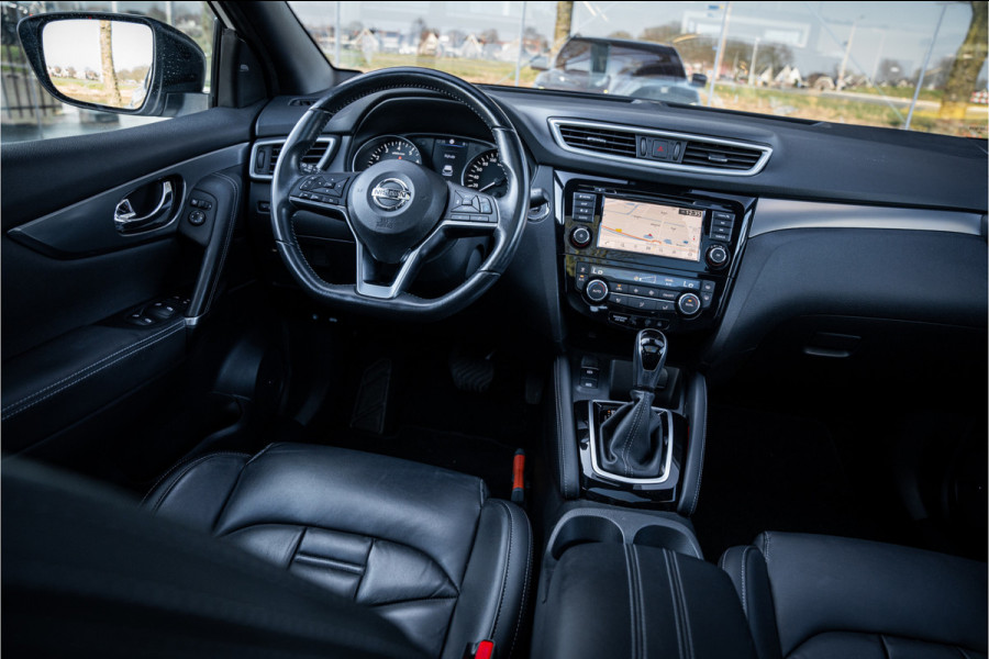 Nissan QASHQAI 1.3 DIG-T Tekna + ** Panodak ** Leder ** Trekhaak ** BOSE