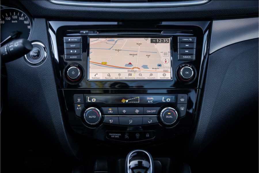 Nissan QASHQAI 1.3 DIG-T Tekna + ** Panodak ** Leder ** Trekhaak ** BOSE