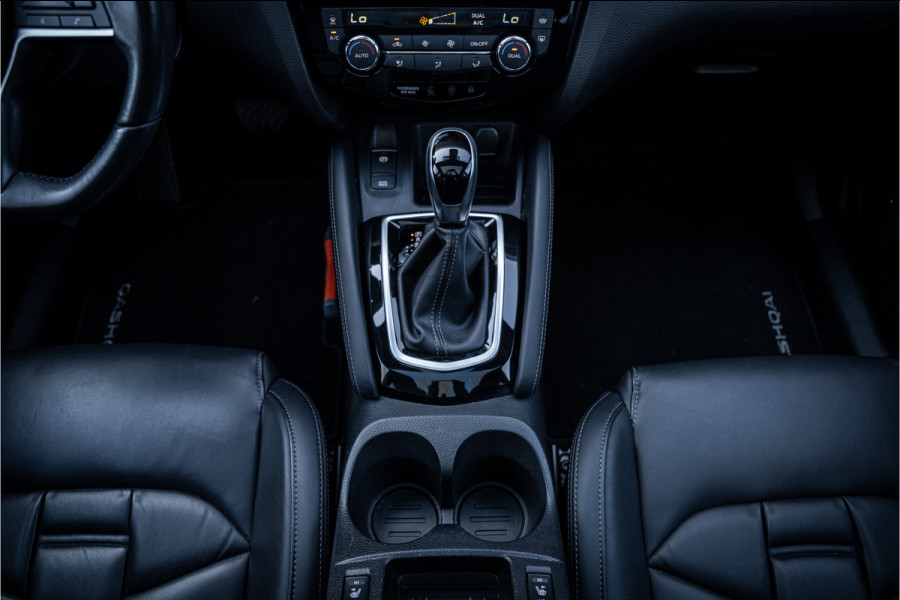 Nissan QASHQAI 1.3 DIG-T Tekna + ** Panodak ** Leder ** Trekhaak ** BOSE