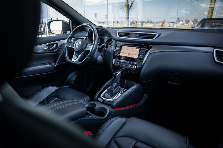 Nissan QASHQAI 1.3 DIG-T Tekna + ** Panodak ** Leder ** Trekhaak ** BOSE