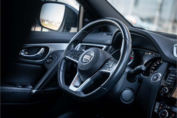 Nissan QASHQAI 1.3 DIG-T Tekna + ** Panodak ** Leder ** Trekhaak ** BOSE