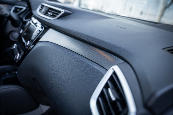 Nissan QASHQAI 1.3 DIG-T Tekna + ** Panodak ** Leder ** Trekhaak ** BOSE