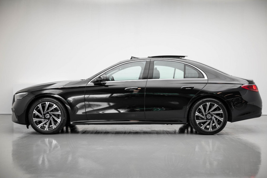 Mercedes-Benz E-Klasse E200 Luxury Line |Pano|Ambient|Camera|Dodehoek|