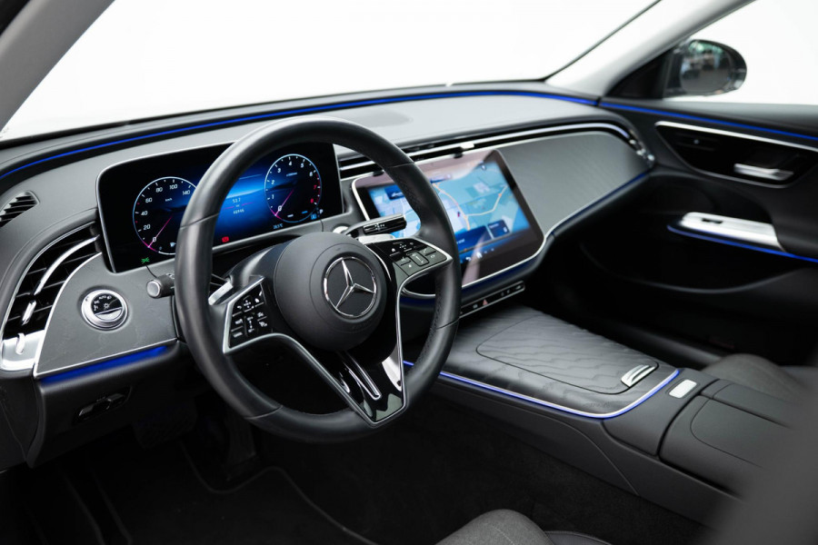 Mercedes-Benz E-Klasse E200 Luxury Line |Pano|Ambient|Camera|Dodehoek|