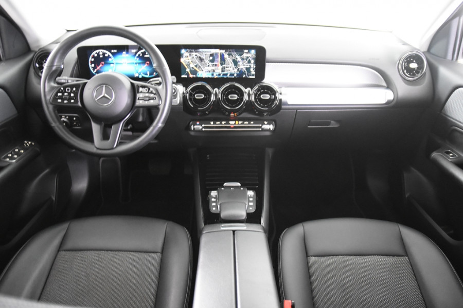 Mercedes-Benz Glb 200 *1ste Eigenaar*Navigatie*Leer*Stoelverwarming*Parkassist*