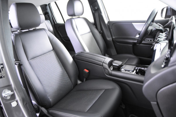 Mercedes-Benz Glb 200 *1ste Eigenaar*Navigatie*Leer*Stoelverwarming*Parkassist*