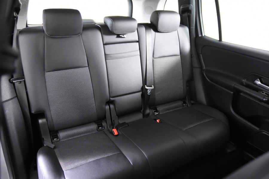 Mercedes-Benz Glb 200 *1ste Eigenaar*Navigatie*Leer*Stoelverwarming*Parkassist*