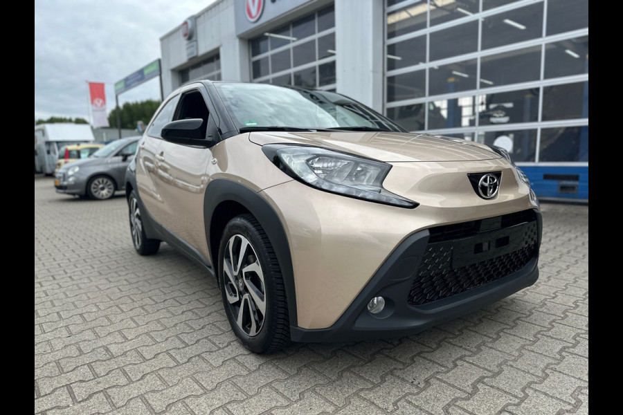 Toyota Aygo X 1.0 VVT-i S-CVT Pulse Bi-Tone Automaat