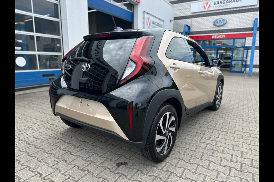 Toyota Aygo X 1.0 VVT-i S-CVT Pulse Bi-Tone Automaat
