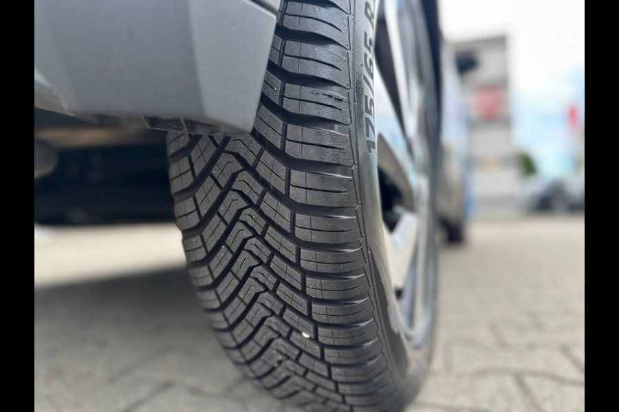 Toyota Aygo X 1.0 VVT-i S-CVT Pulse Bi-Tone Automaat