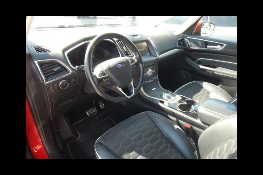 Ford S-Max 2.5 FHEV 5p Vignale 190pk | Full LED | SONY SYNC 3 Navigatie | Stoelverwarmingen en Koeling | Adaptieve Cruise | BLIS | 1.700kg Trekgewicht