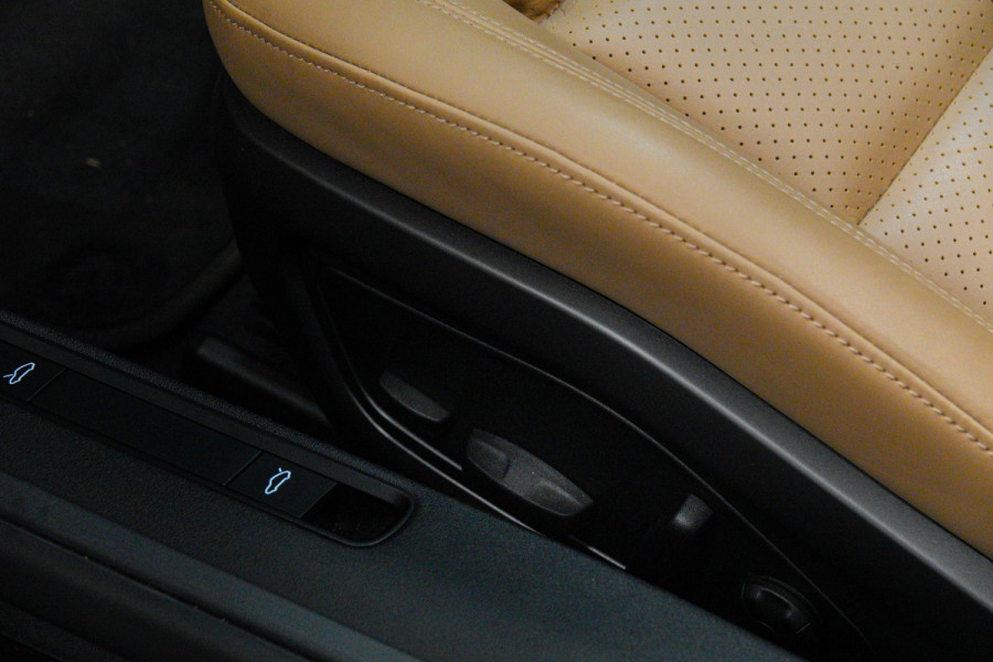 Porsche 911 Cabrio 3.0 Carrera 4 GTS *Sport-Design / Lift-Systeem / Vierwielbesturing / BOSE / Surround View / Keyless*