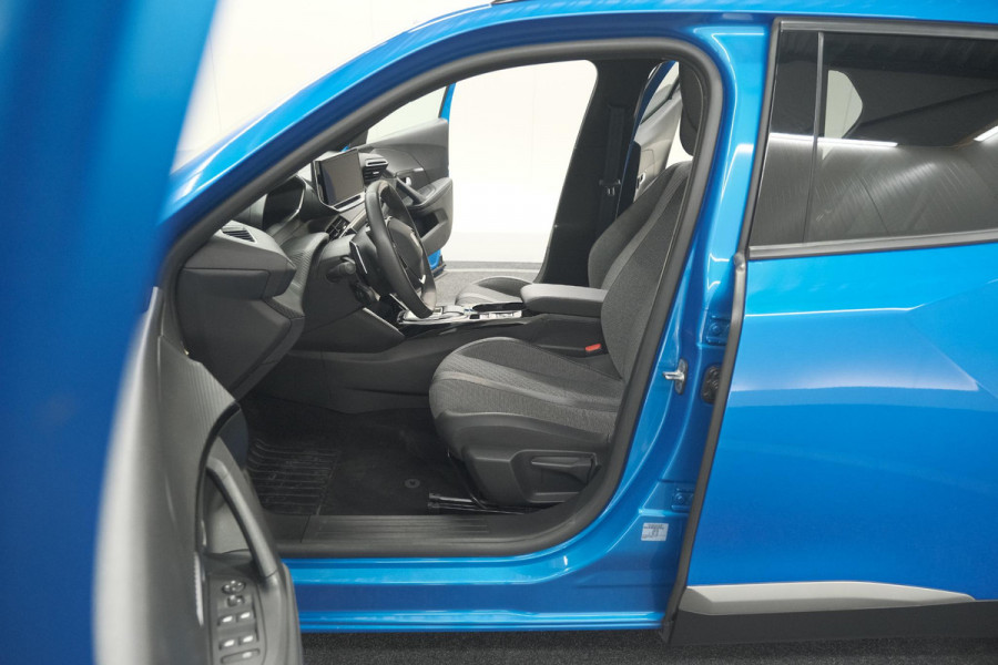 Peugeot 2008 PureTech 130 EAT8 Blue Lease Allure | Camera | Navigatie | Parkeersensoren | Apple Carplay
