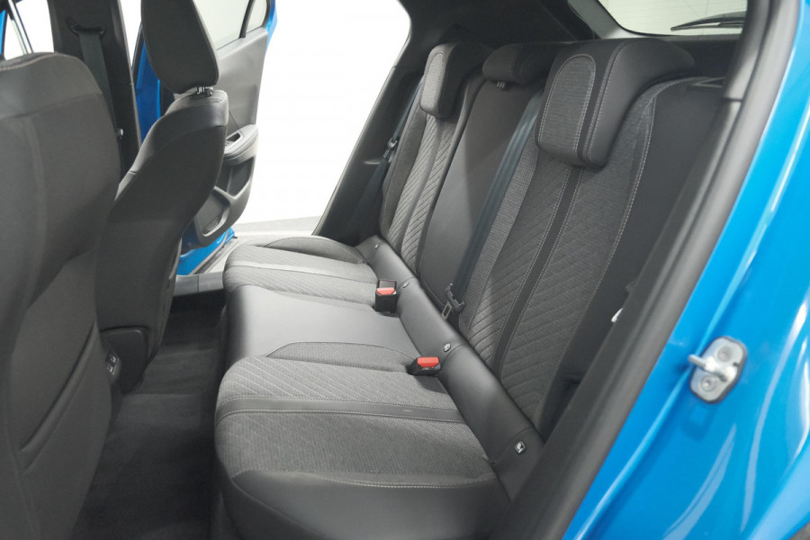Peugeot 2008 PureTech 130 EAT8 Blue Lease Allure | Camera | Navigatie | Parkeersensoren | Apple Carplay