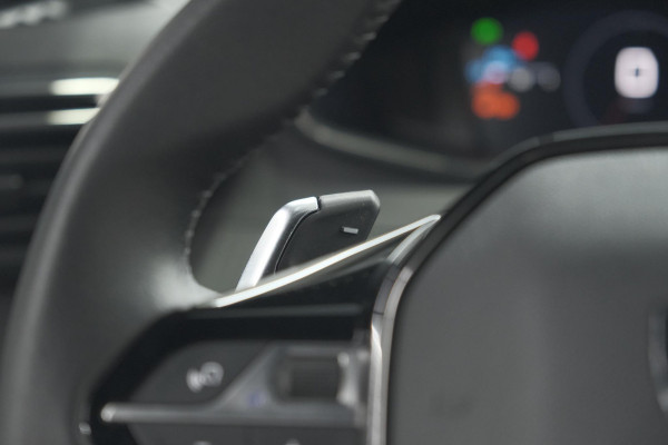 Peugeot 2008 PureTech 130 EAT8 Blue Lease Allure | Camera | Navigatie | Parkeersensoren | Apple Carplay