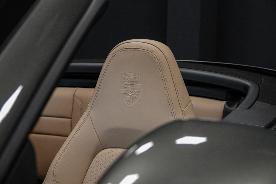 Porsche 911 Cabrio 3.0 Carrera 4 GTS *Sport-Design / Lift-Systeem / Vierwielbesturing / BOSE / Surround View / Keyless*