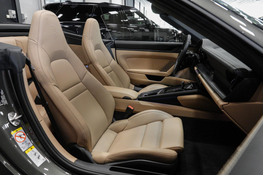 Porsche 911 Cabrio 3.0 Carrera 4 GTS *Sport-Design / Lift-Systeem / Vierwielbesturing / BOSE / Surround View / Keyless*