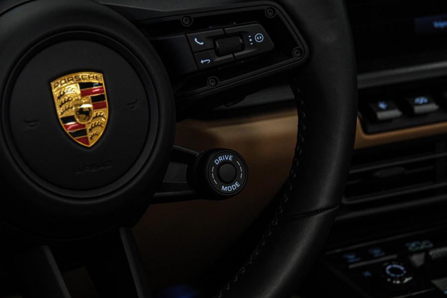 Porsche 911 Cabrio 3.0 Carrera 4 GTS *Sport-Design / Lift-Systeem / Vierwielbesturing / BOSE / Surround View / Keyless*