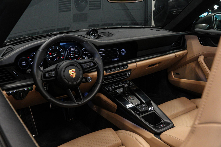 Porsche 911 Cabrio 3.0 Carrera 4 GTS *Sport-Design / Lift-Systeem / Vierwielbesturing / BOSE / Surround View / Keyless*