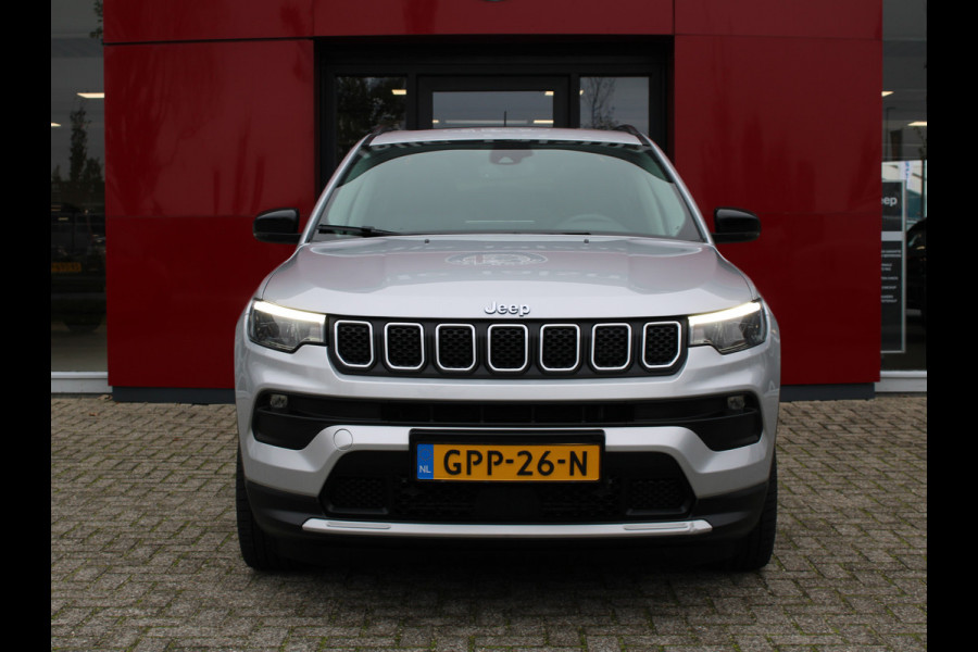 Jeep Compass 4xe 190 Plug-in Hybrid Electric Limited | Panoramadak | LED | Winterpack | Trekhaak | Rijdende auto niet altijd aanwezig