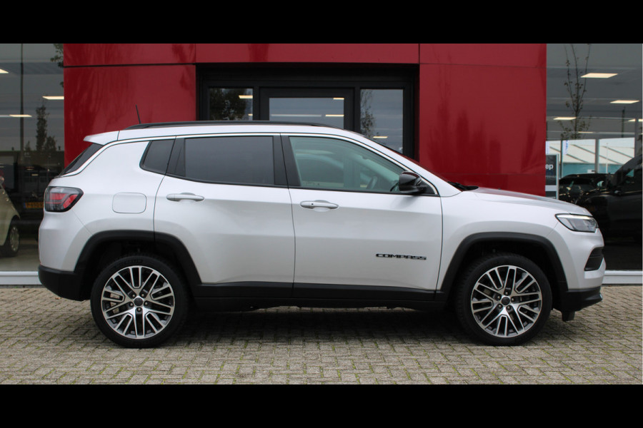 Jeep Compass 4xe 190 Plug-in Hybrid Electric Limited | Panoramadak | LED | Winterpack | Trekhaak | Rijdende auto niet altijd aanwezig