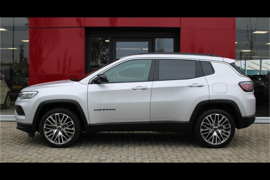 Jeep Compass 4xe 190 Plug-in Hybrid Electric Limited | Panoramadak | LED | Winterpack | Trekhaak | Rijdende auto niet altijd aanwezig