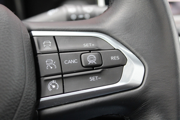 Jeep Compass 4xe 190 Plug-in Hybrid Electric Limited | Panoramadak | LED | Winterpack | Trekhaak | Rijdende auto niet altijd aanwezig