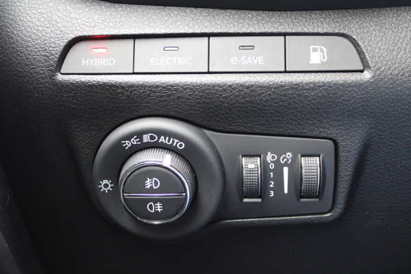 Jeep Compass 4xe 190 Plug-in Hybrid Electric Limited | Panoramadak | LED | Winterpack | Trekhaak | Rijdende auto niet altijd aanwezig