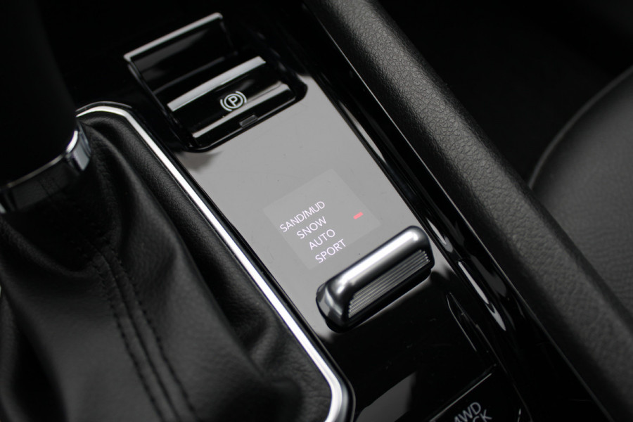 Jeep Compass 4xe 190 Plug-in Hybrid Electric Limited | Panoramadak | LED | Winterpack | Trekhaak | Rijdende auto niet altijd aanwezig