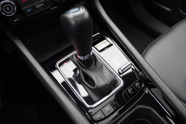 Jeep Compass 4xe 190 Plug-in Hybrid Electric Limited | Panoramadak | LED | Winterpack | Trekhaak | Rijdende auto niet altijd aanwezig
