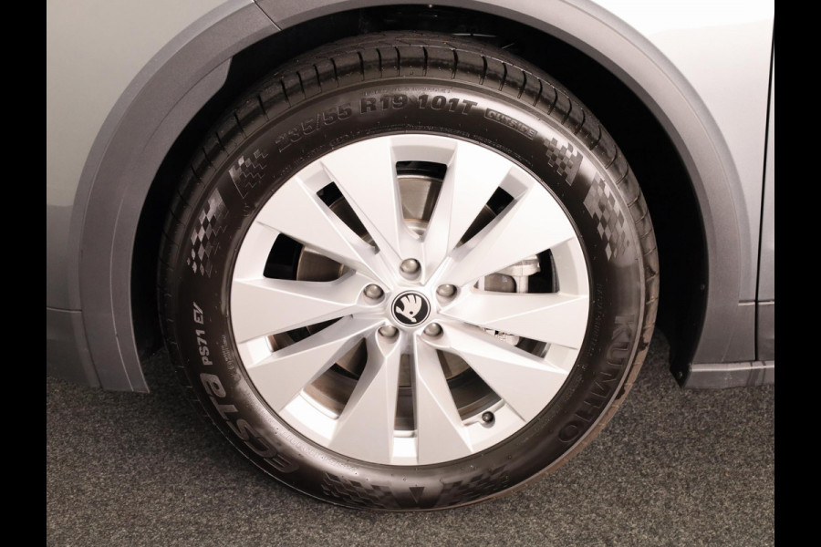 Škoda Elroq 60 Business Edition 204pk | Blind Spot | Navi | Camera | Cruise Control | Park Assist | Stoelverwarming
